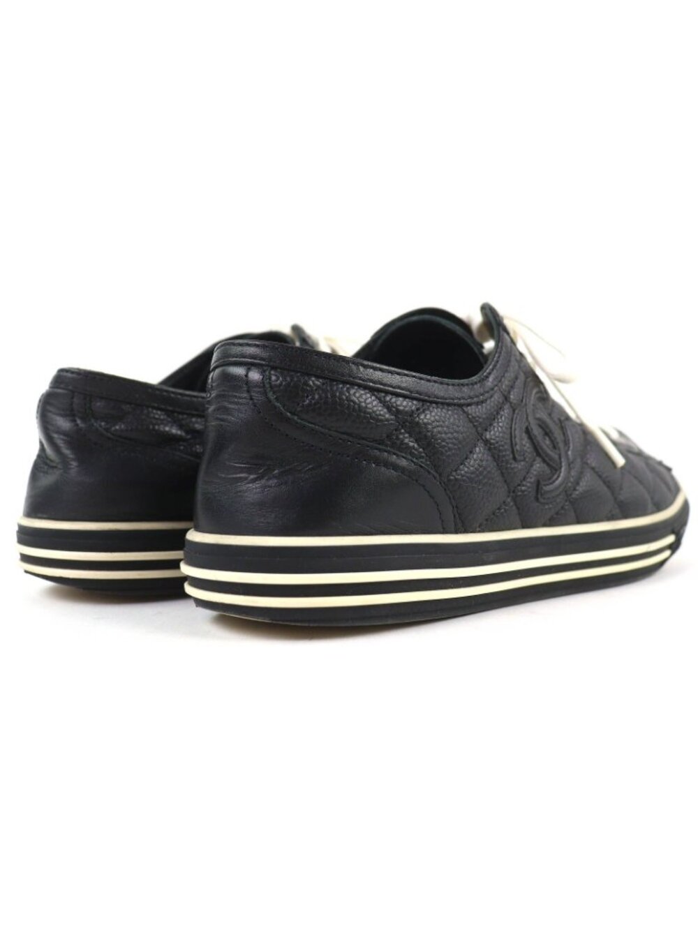 Chanel Caviar Leather CC Logo Quilted Low Cut Sneakers Black White - Picture 6 of 12